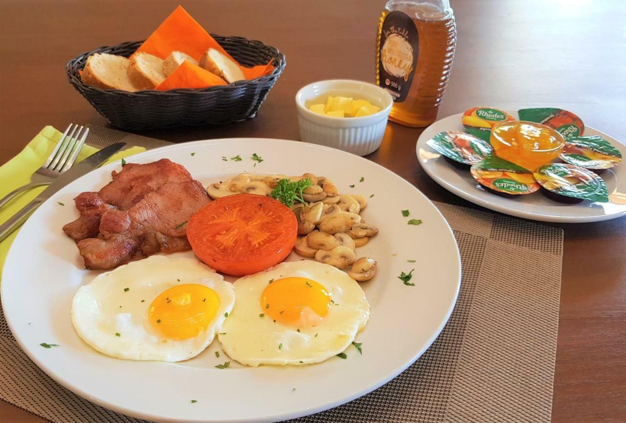 Hekpoort Esther'S Country Lodge מראה חיצוני תמונה